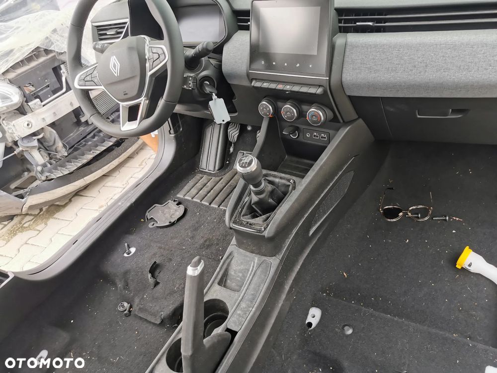 Renault Clio - 10