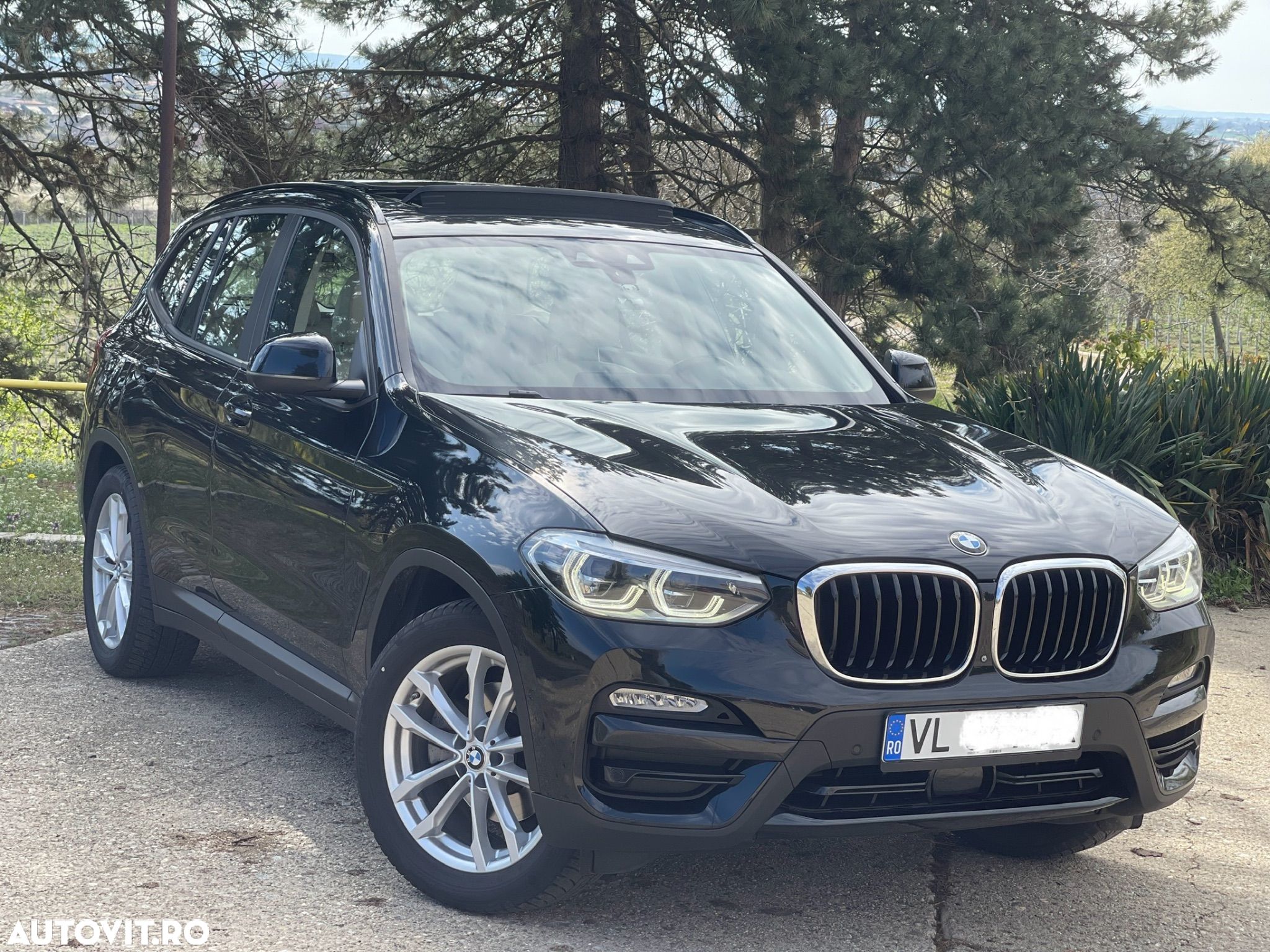 BMW X3 xDrive20i AT Advantage - 1