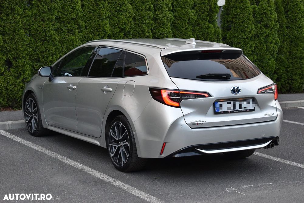 Toyota Corolla 2.0 Lounge - 6