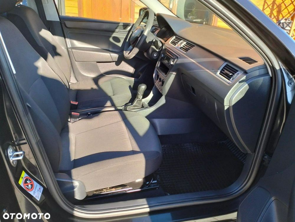 Skoda RAPID 1.2 Active - 19