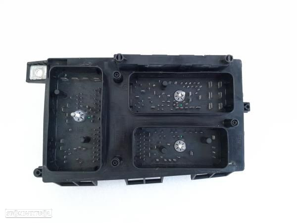 Caixa Fusiveis Opel Astra H (A04) - 3