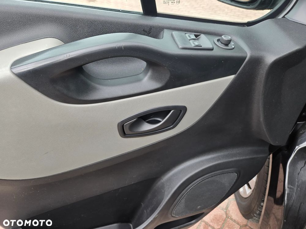 Renault Trafic Combi Authentique - 9