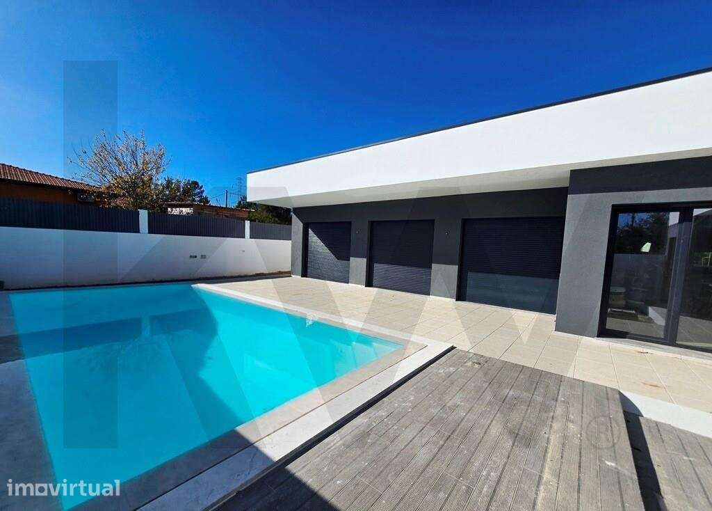 Moradia Isolada T4, c/Piscina e Garagem, Quinta do Anjo - Grande imagem: 2/53