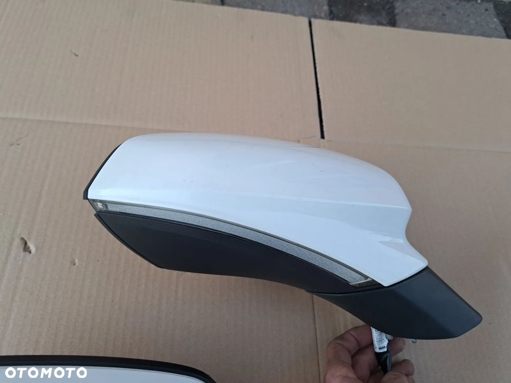 Seat Leon IV lusterko  prawe 12 pin Cupra leon 2020- LB9A - 9