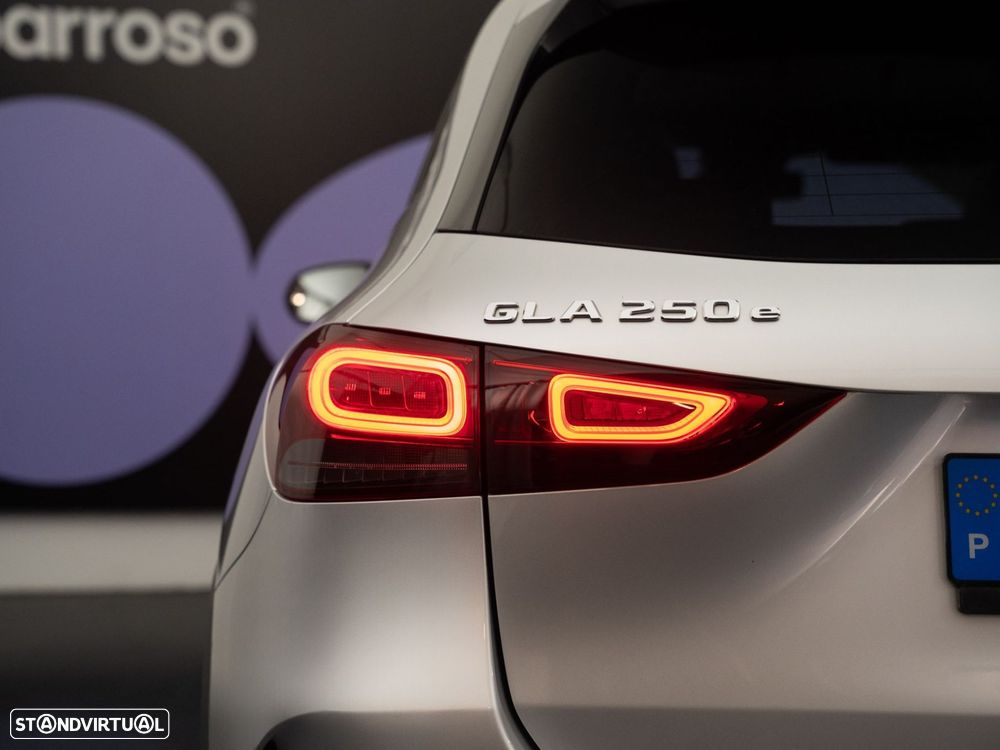 Mercedes-Benz GLA 250 e AMG Line - 11