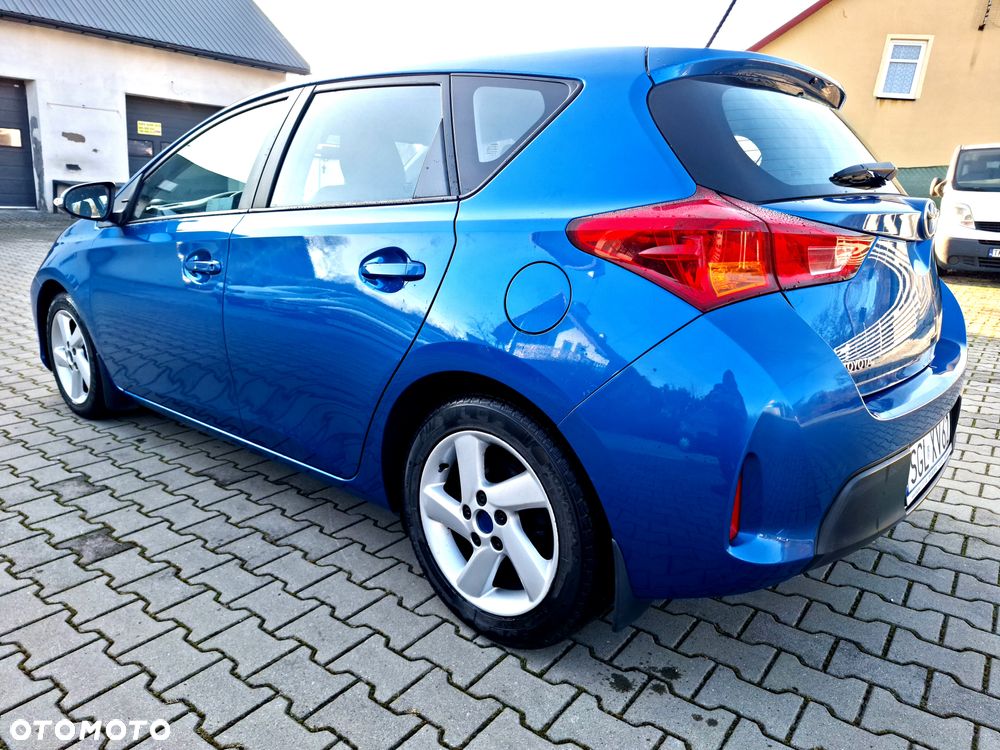 Toyota Auris - 32