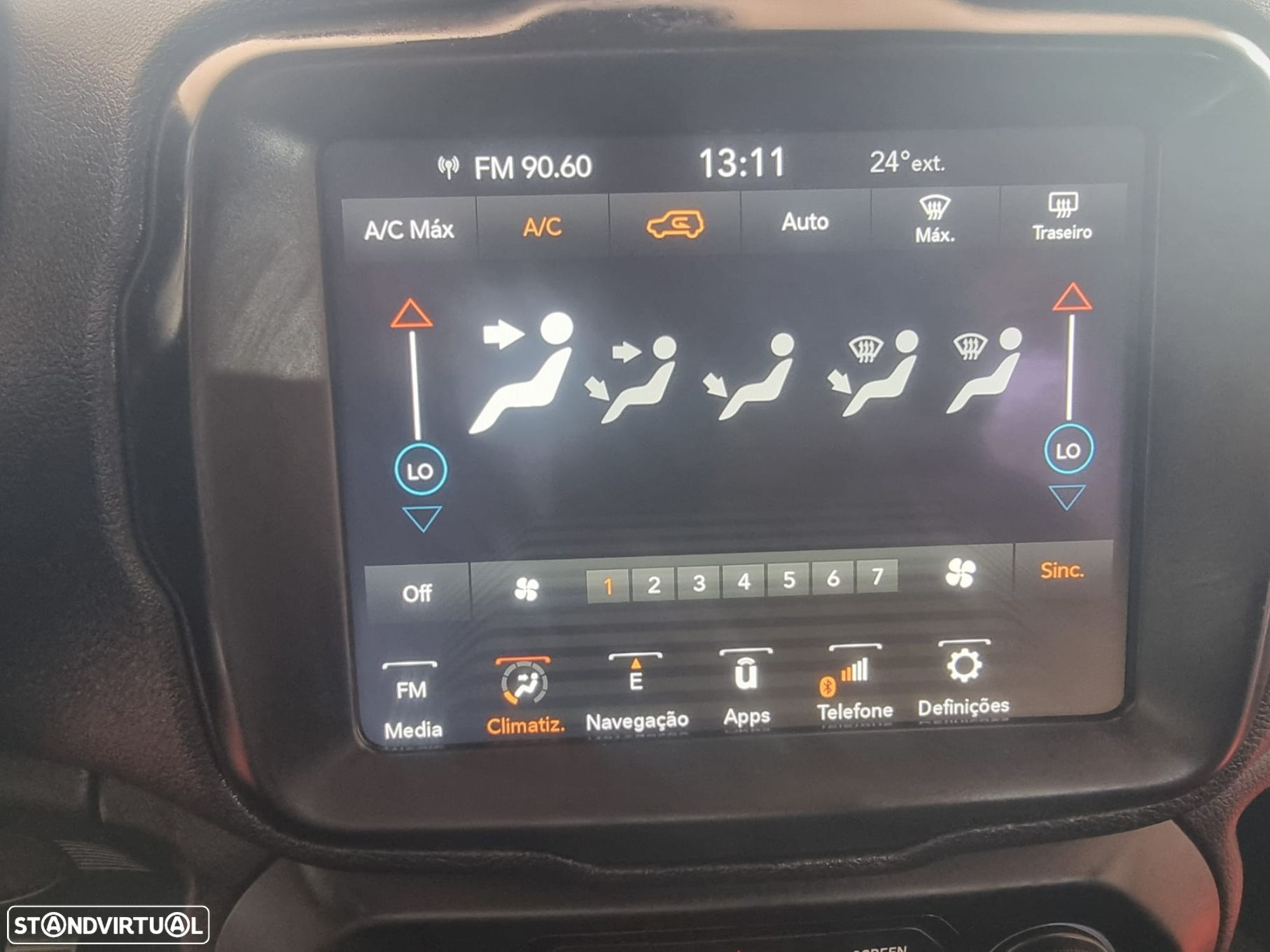 Jeep Renegade 1.0 T Limited - 30