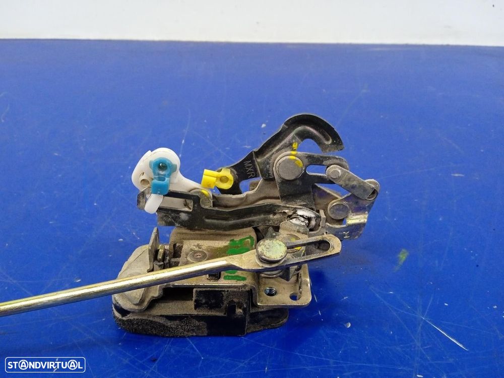 FECHADURA PORTA TRASEIRA DIREITA HYUNDAI ATOS 2001 -G4HC - 3