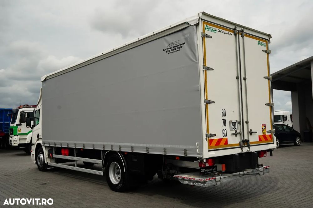 Scania P 320 / SOLO / CORTINĂ - 8.5 M / 4X2 / DHOLLANDIA LIFT / PODEA REZISTENTĂ / EURO 6 - 5
