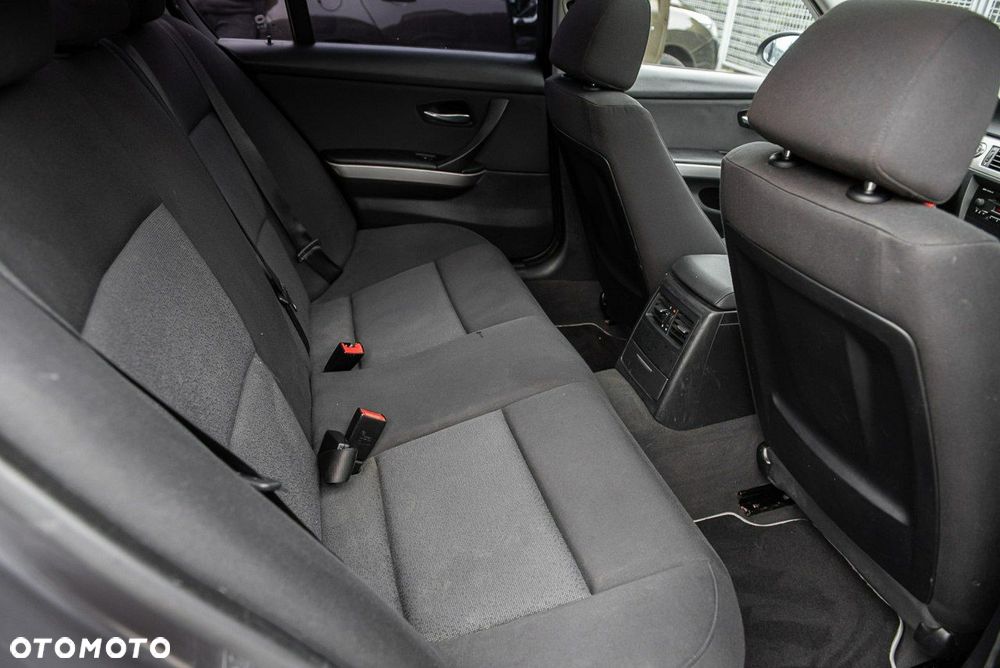 BMW Seria 3 - 9