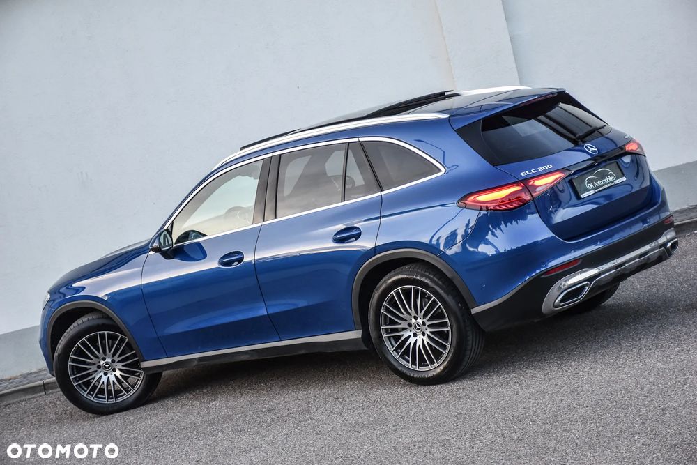 Mercedes-Benz GLC 200 4Matic 9G-TRONIC Avantgarde Advanced - 12