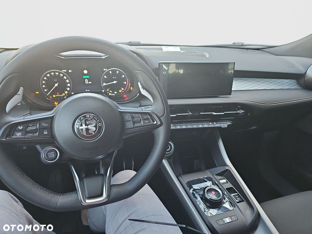 Alfa Romeo Tonale - 10