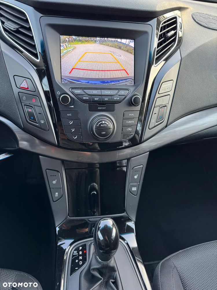 Hyundai i40 1.6 CRDi Premium DCT - 14