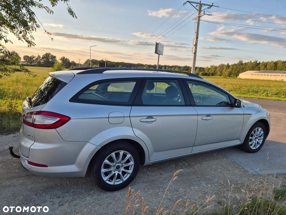Ford Mondeo 1.8 TDCi Ambiente - 10