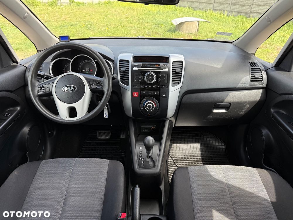 Kia Venga 1.6 L - 14