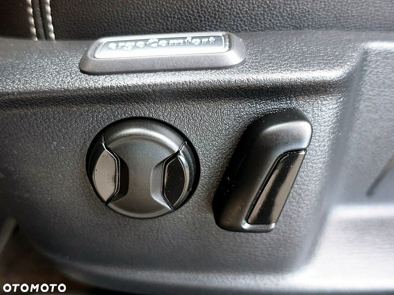 Volkswagen Passat - 19