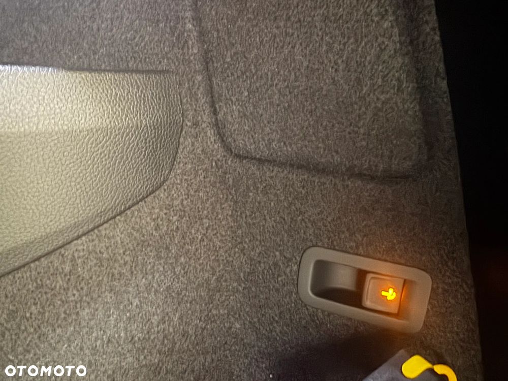 Skoda Karoq 1.5 TSI ACT Sportline DSG - 12