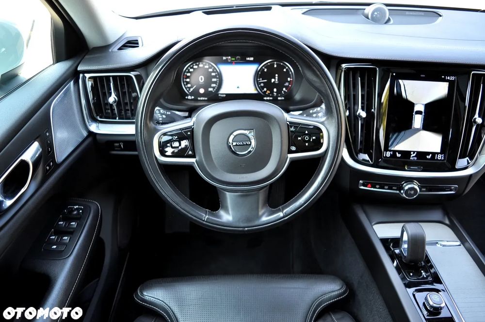Volvo V60 Cross Country B4 D AWD Geartronic - 18