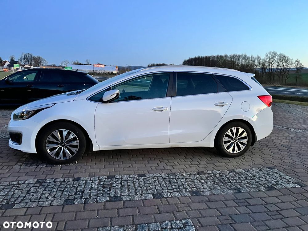 Kia Ceed 1.6 GDI L - 1