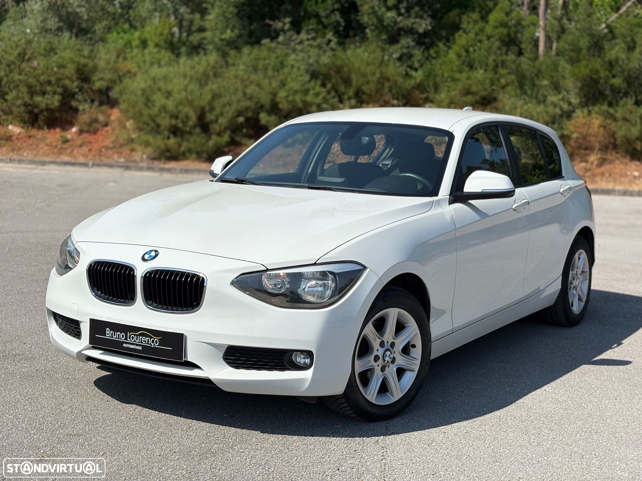 BMW 114 d Line Urban - 1
