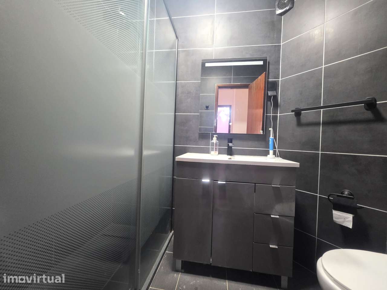 Simpático Apartamento T3 – Monte da Caparica - Grande imagem: 5/28