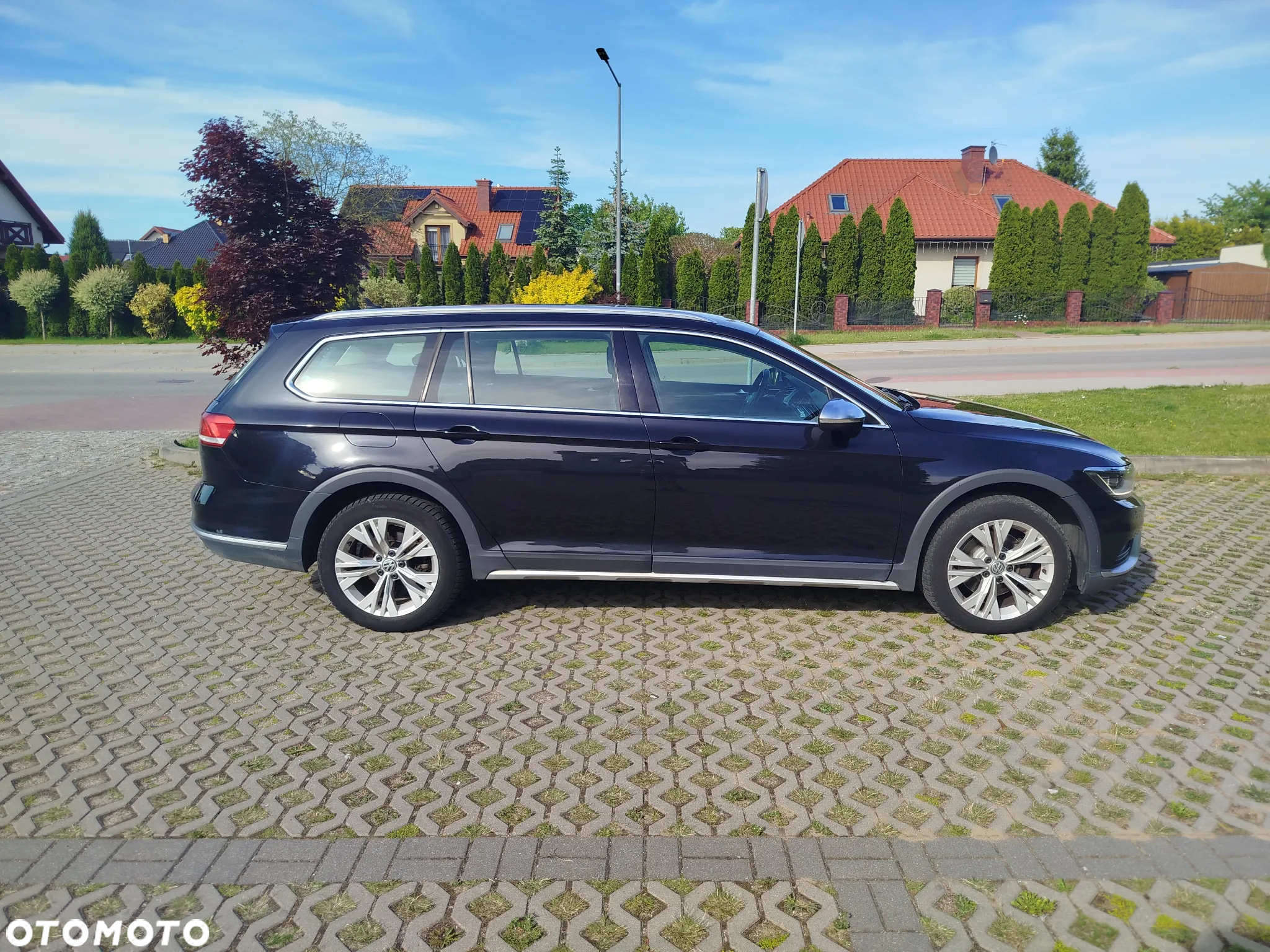 Volkswagen Passat - 2