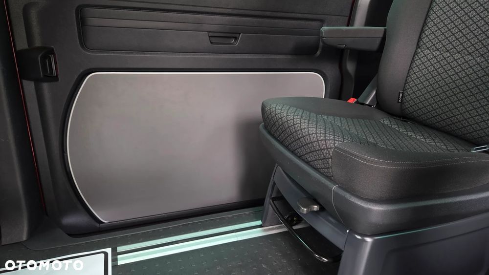 Volkswagen California - 34