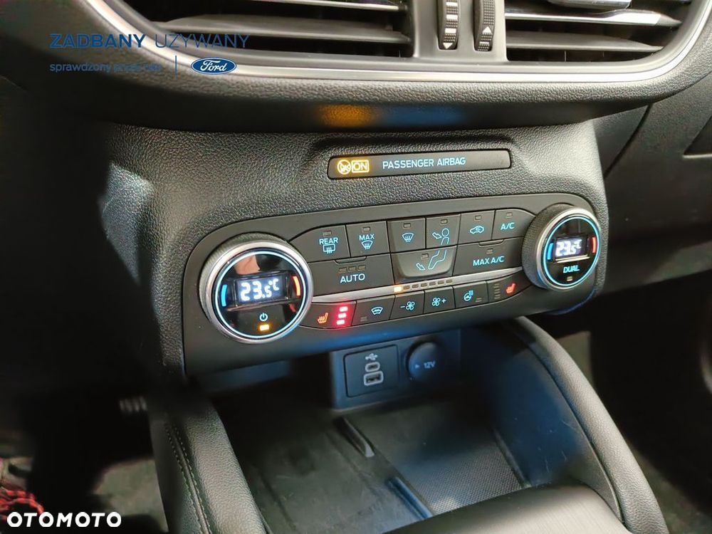 Ford Kuga 2.0 EcoBlue 4x4 TITANIUM X - 25