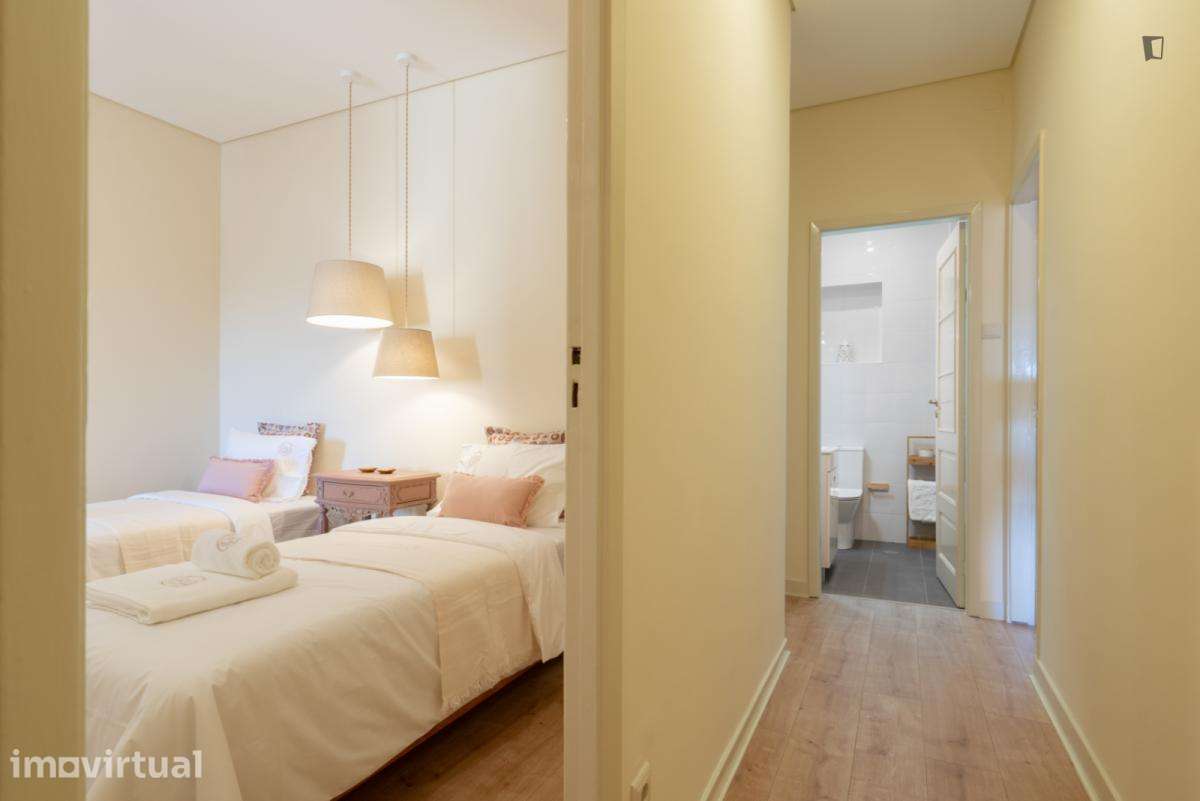 Apartamento com 2 quartos - localizado em Vila nova de gaia - Grande imagem: 4/26