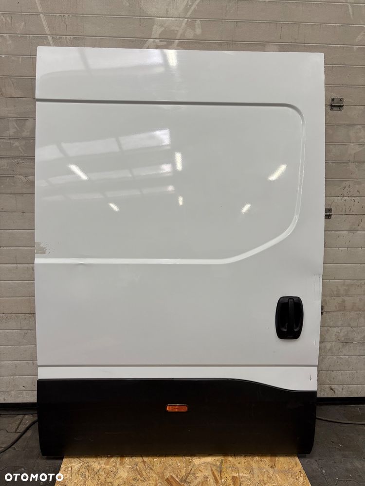 Drzwi przesuwne boczne Iveco Daily 2014- - 1