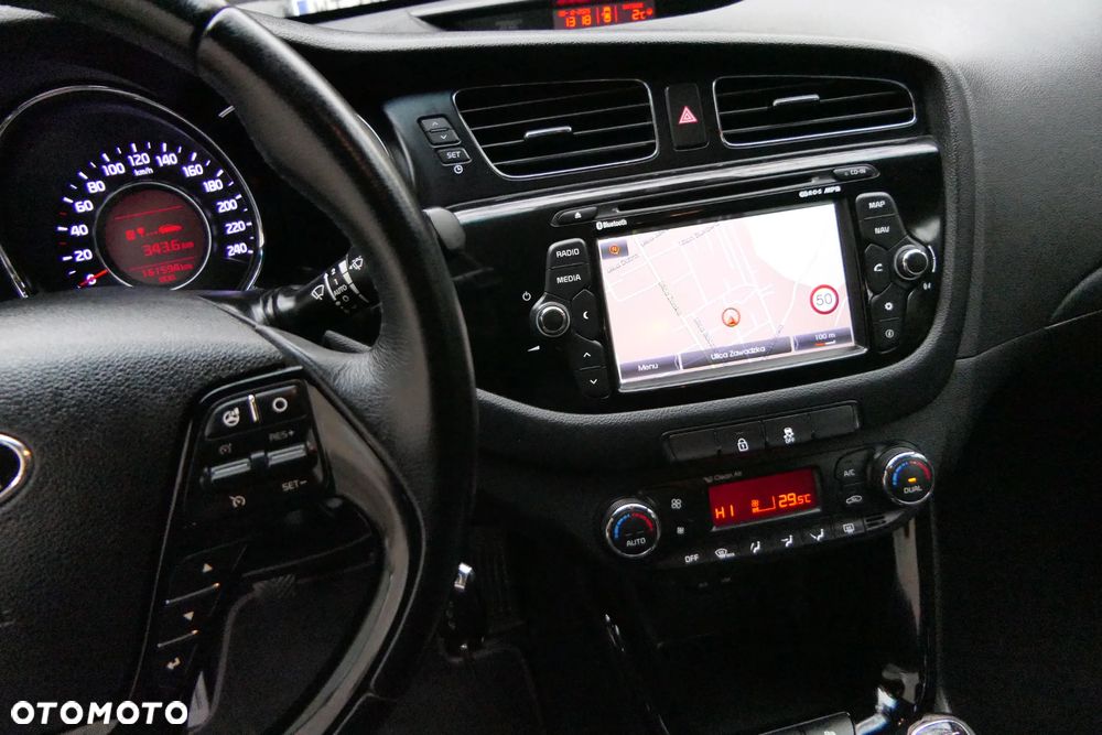 Kia Ceed 1.6 GDI Business Line - 24