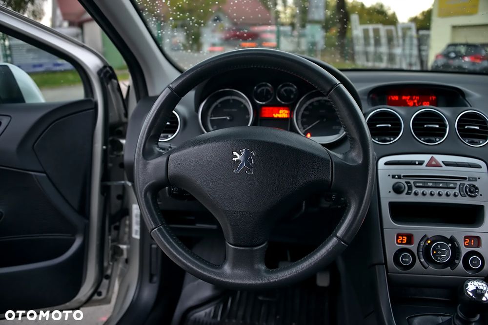 Peugeot 308 - 33