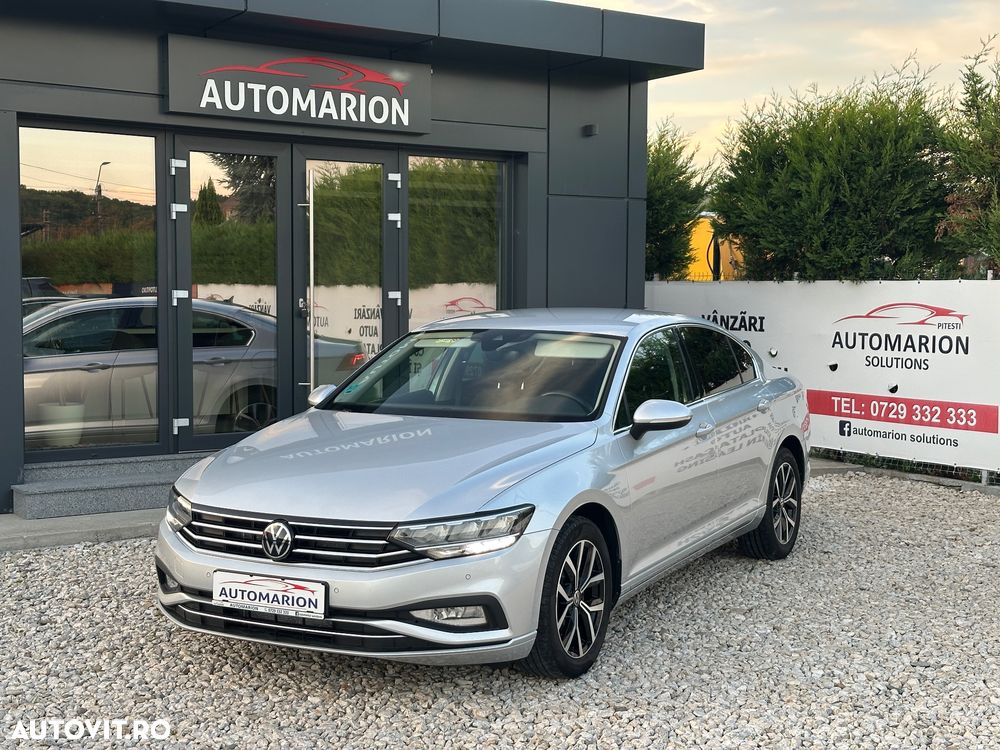 Volkswagen Passat - 1