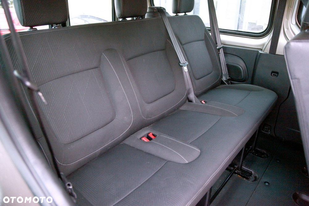 Renault Trafic Grand SpaceClass 2.0 dCi EDC - 19