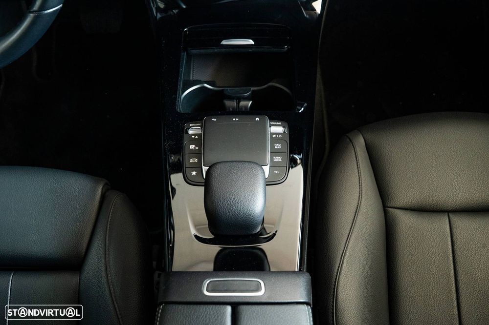 Mercedes-Benz A 250 e - 18