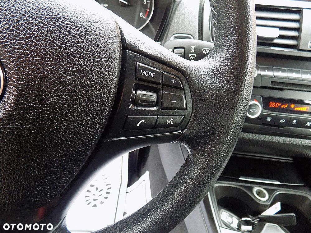 BMW Seria 1 114d Advantage - 12
