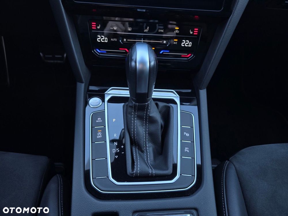 Volkswagen Arteon 2.0 TDI 4Motion R-Line DSG - 24