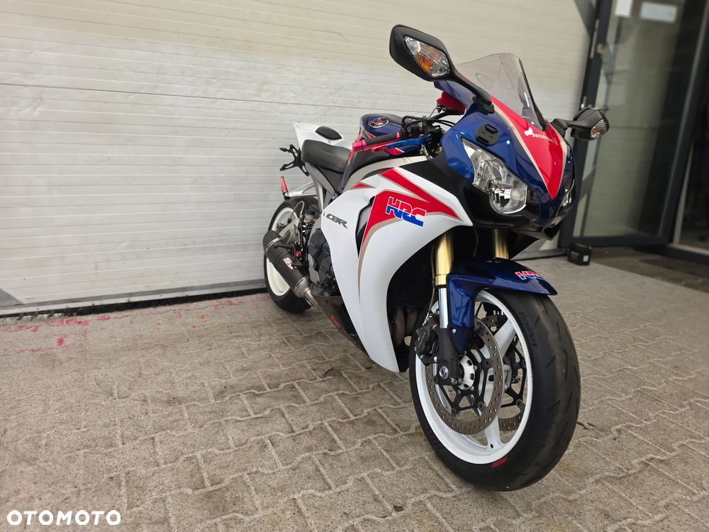Honda CBR - 8