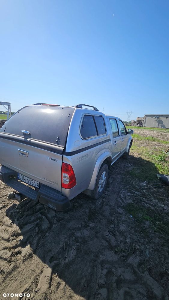 Isuzu D-Max - 5