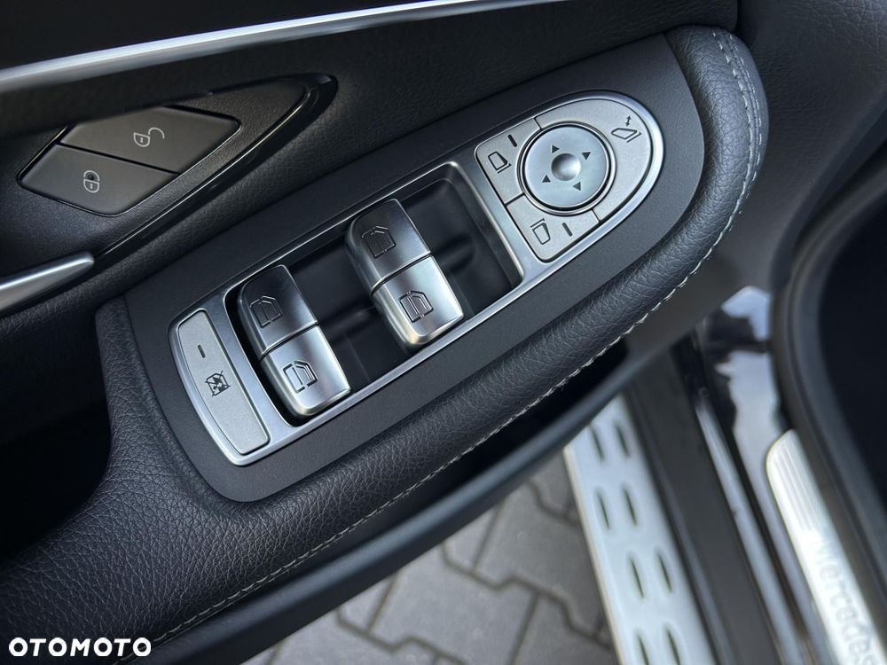 Mercedes-Benz GLC - 15