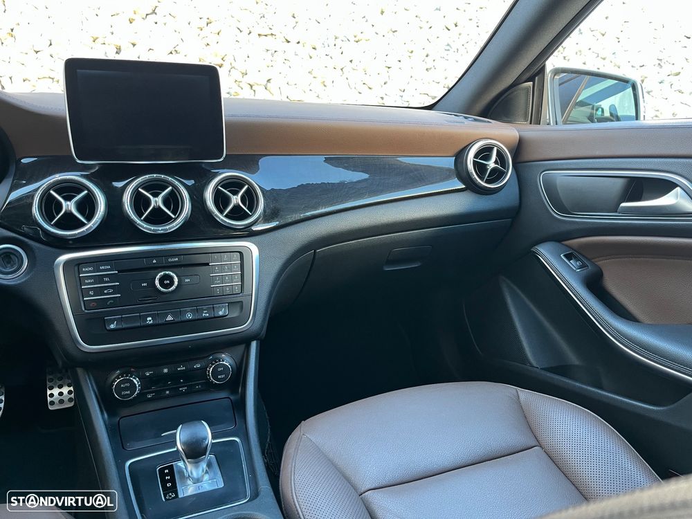 Mercedes-Benz CLA 45 AMG 4Matic 7G-DCT Orange Art Edition - 6