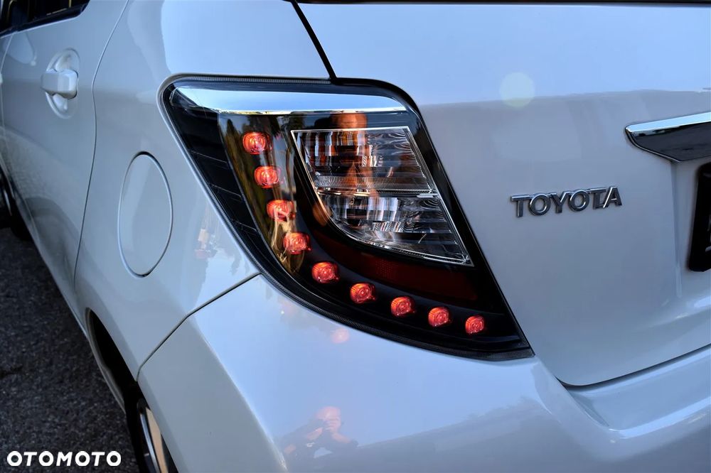 Toyota Yaris 1.33 Business Edition - 9