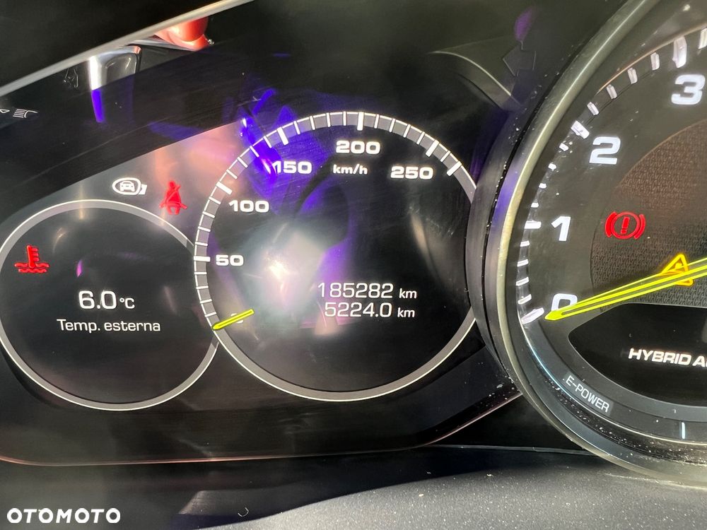 Porsche Cayenne E-Hybrid Tiptronic S Platinum Edition - 10