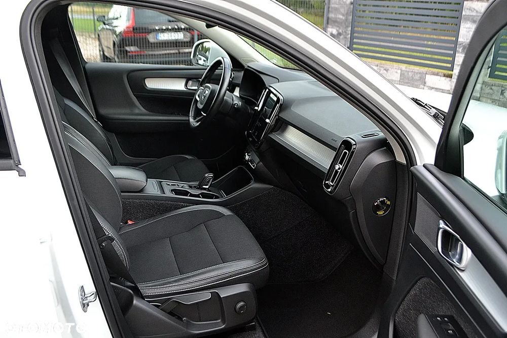 Volvo XC 40 T3 Momentum - 16