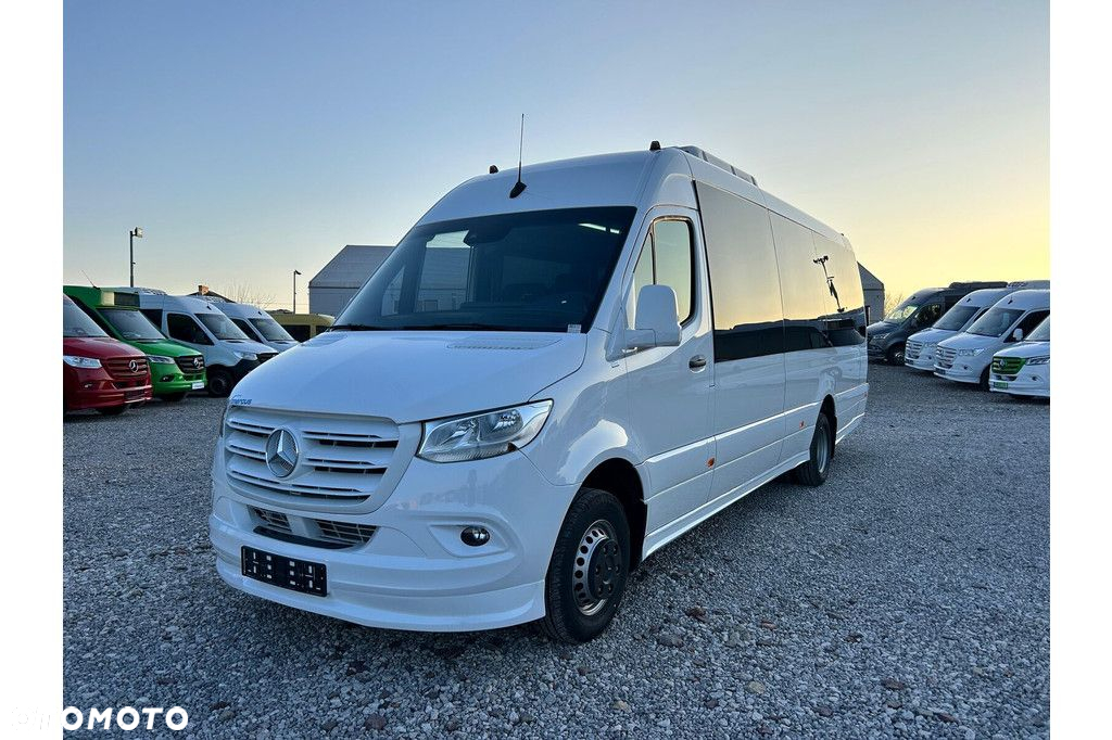 Mercedes-Benz Sprinter 517 - 11