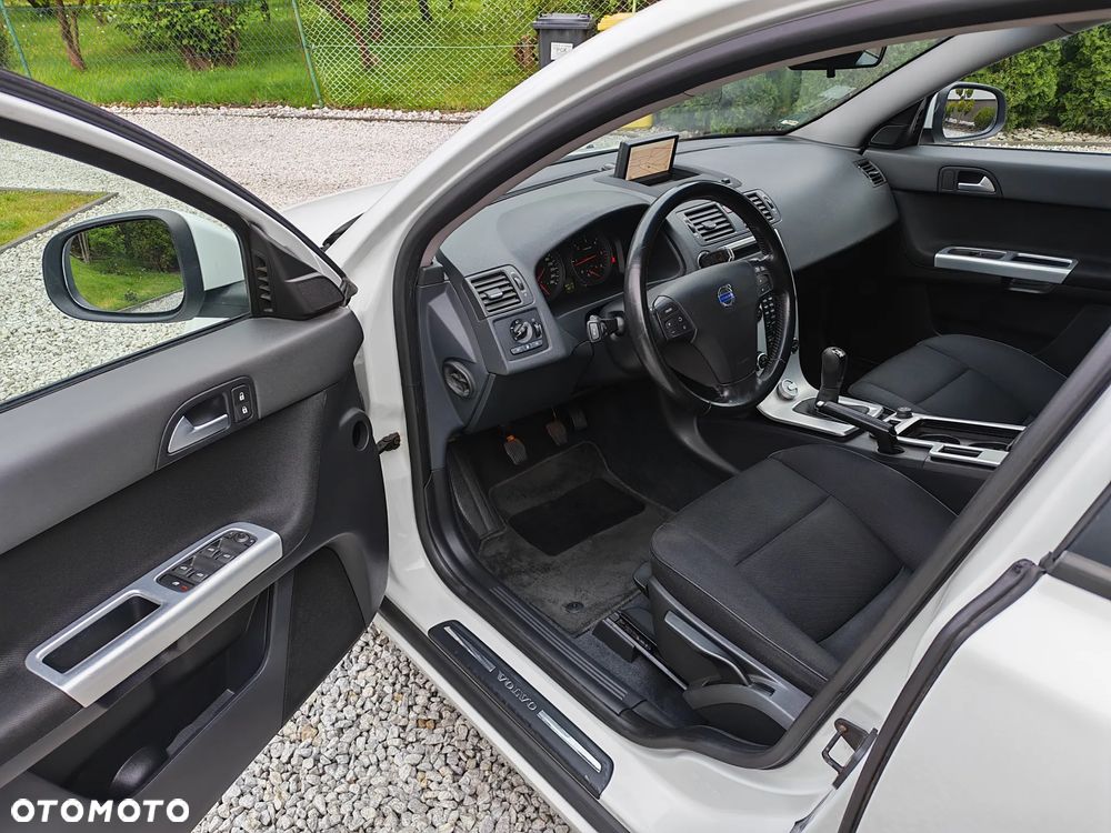 Volvo V50 D3 - 9