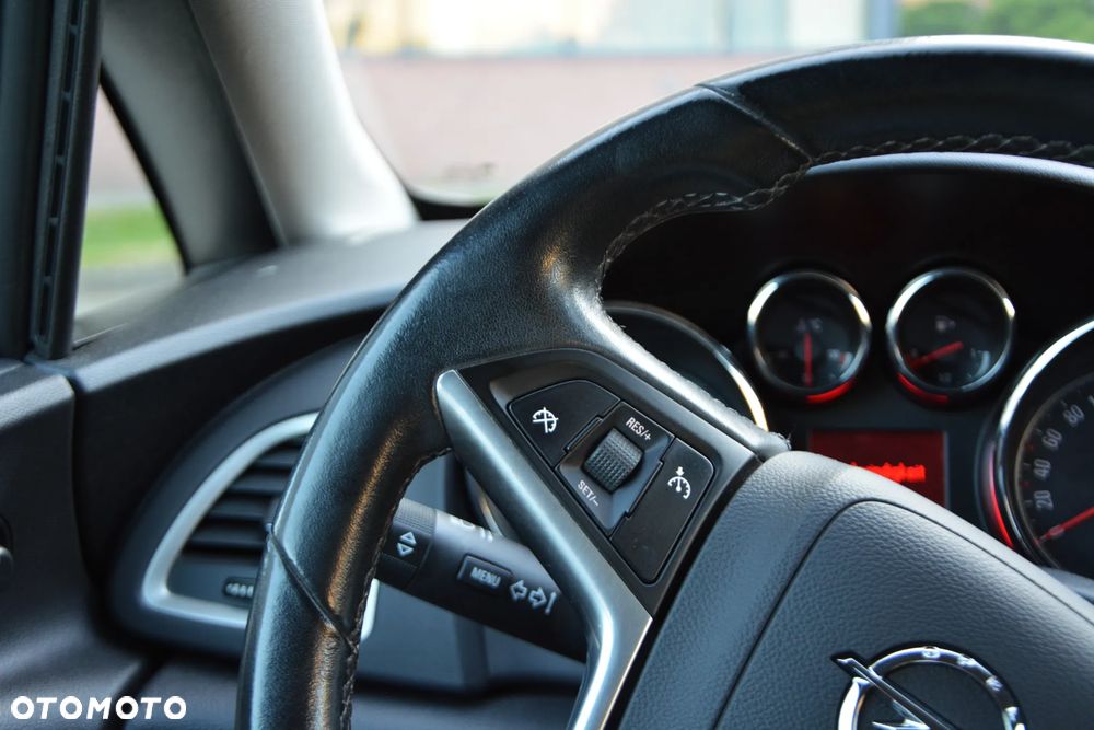 Opel Astra 1.6 Enjoy - 10