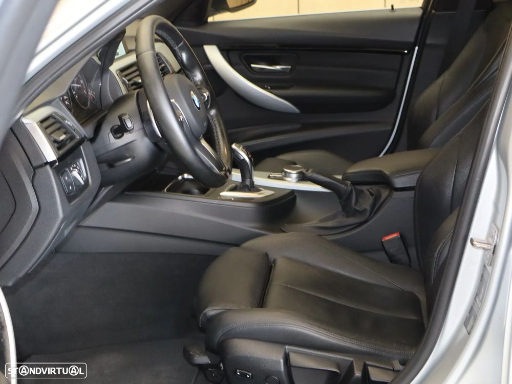 BMW 320 d EfficientDynamics Line Sport Auto - 24