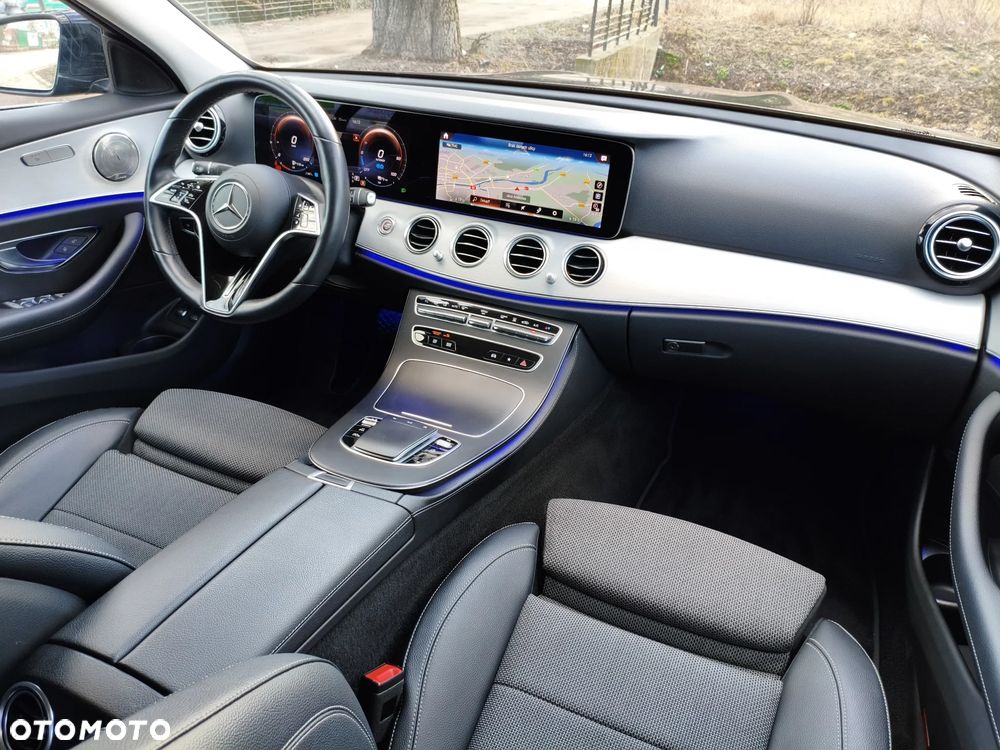 Mercedes-Benz Klasa E 300 4Matic 9G-TRONIC - 5