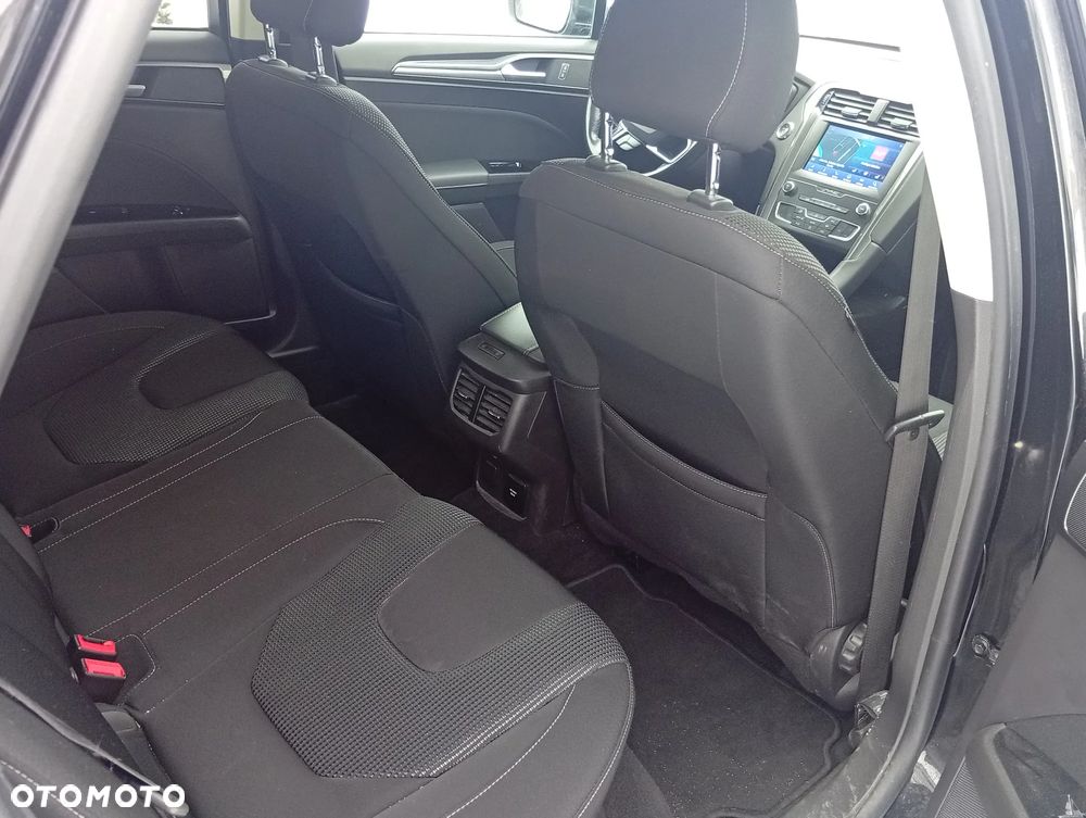 Ford Mondeo 2.0 EcoBlue Titanium - 11